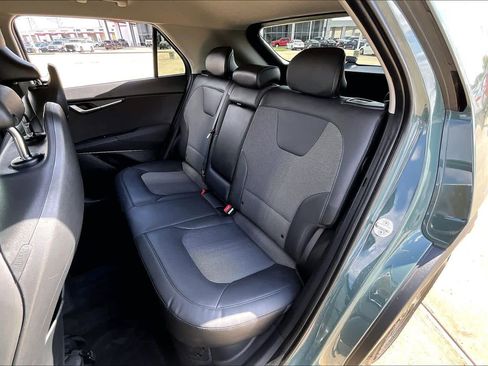 Used 2023 Kia Niro EX FWD image 34