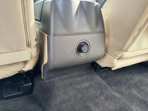 Used 2013 Ford F150 XLT w/ Mid Equipment Group AWD/4WD image 24