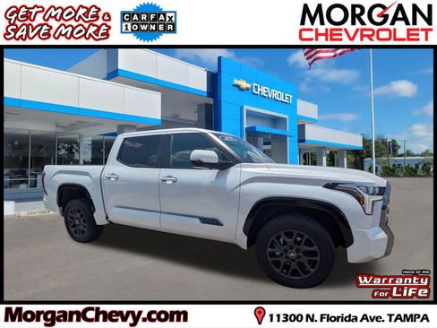 Used 2025 Toyota Tundra Platinum AWD/4WD image 1