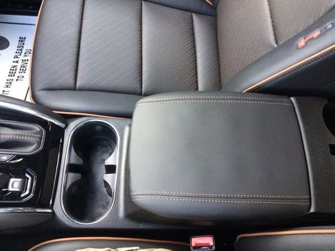 New 2026 GMC Canyon AT4 w/ AT4 Premium Package image 16