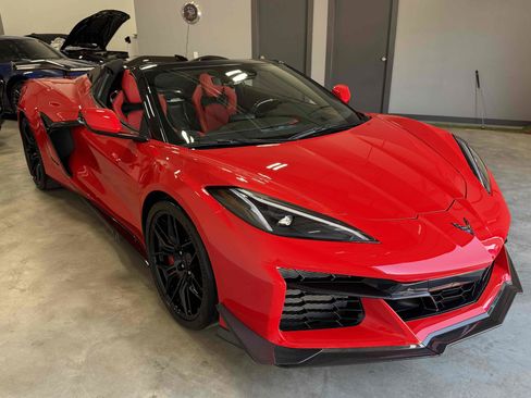 Used 2025 Chevrolet Corvette Z06 w/ Z07 Performance Package image 43