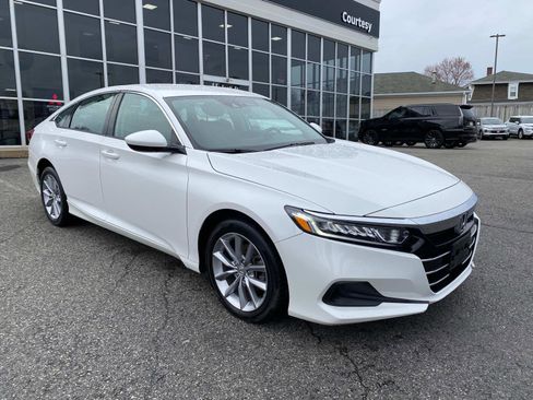 Used 2022 Honda Accord LX image 7