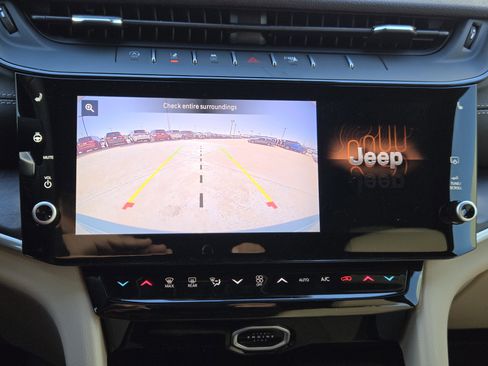 New 2026 Jeep Grand Cherokee Limited image 15