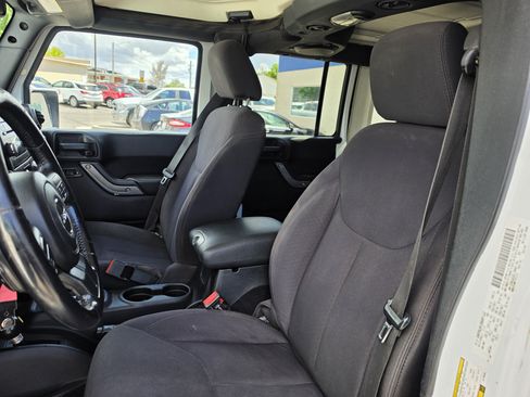 Used 2014 Jeep Wrangler Unlimited Sport AWD/4WD image 11