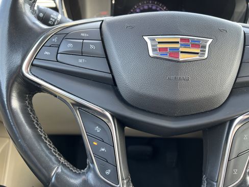 Used 2019 Cadillac XT5 Luxury AWD/4WD image 19