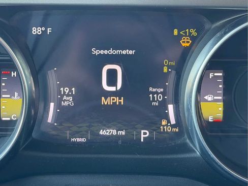 Used 2023 Jeep Wrangler Unlimited w/ Cold Weather Group AWD/4WD image 15