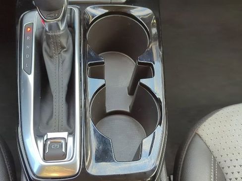 Certified 2025 Chevrolet Trax LT image 9