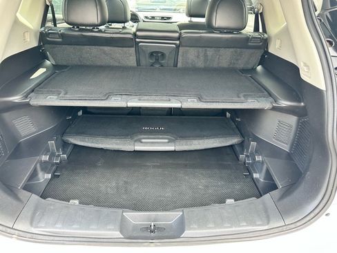 Used 2017 Nissan Rogue SL image 12