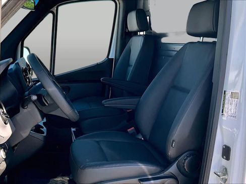 New 2025 Mercedes-Benz Sprinter 2500 image 7