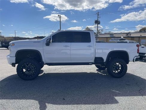 Used 2020 Chevrolet Silverado 2500 High Country w/ Z71 Off-Road Package image 9