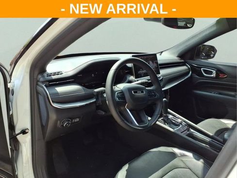 Used 2023 Jeep Compass High Altitude AWD/4WD image 15