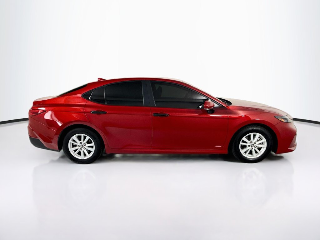 Used 2025 Toyota Camry LE FWD image 4