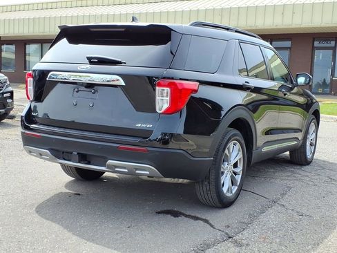 Certified 2023 Ford Explorer XLT w/ Equipment Group 202A AWD/4WD image 5