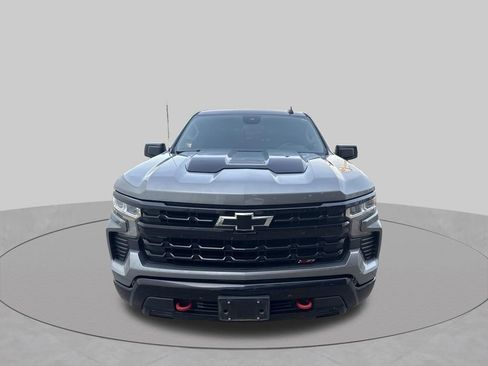 Used 2024 Chevrolet Silverado 1500 LT Trail Boss w/ Convenience Package II AWD/4WD image 3