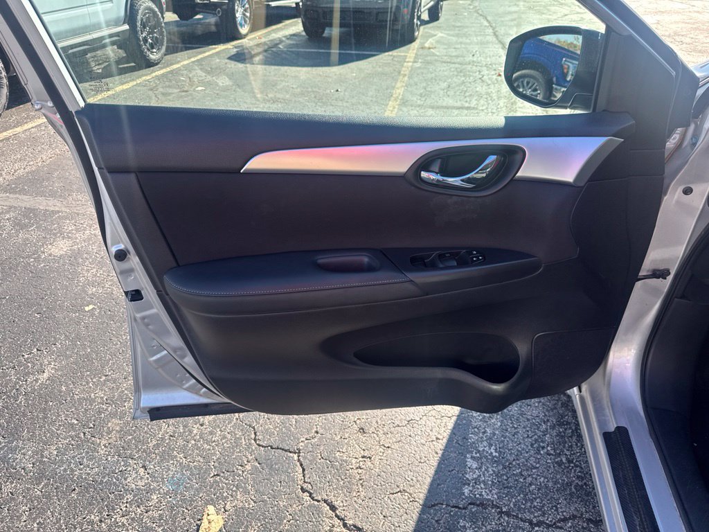 Used 2017 Nissan Sentra S FWD image 13