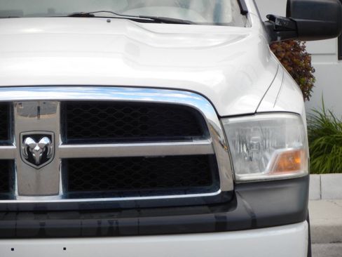 Used 2009 Dodge Ram 1500 Truck ST image 8