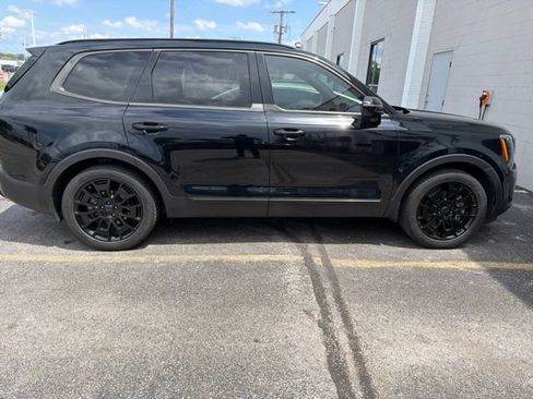 Used 2021 Kia Telluride SX w/ Nightfall Edition Package AWD/4WD image 3