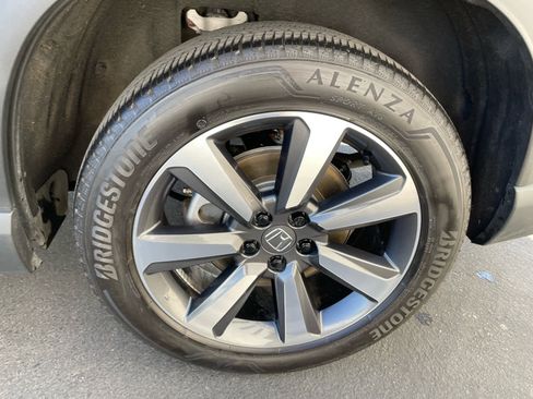 Used 2025 Honda Pilot Elite image 22