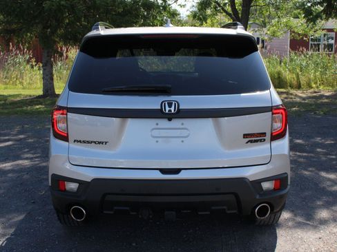 Certified 2023 Honda Passport TrailSport image 6