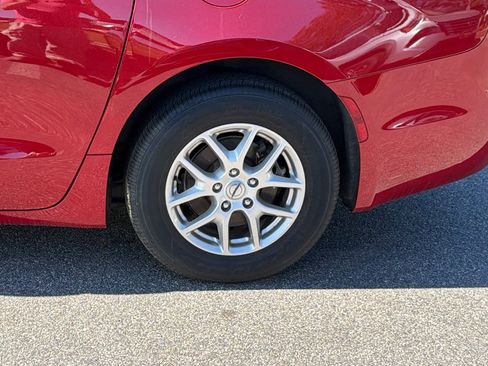 Certified 2024 Chrysler Pacifica Touring-L FWD image 12