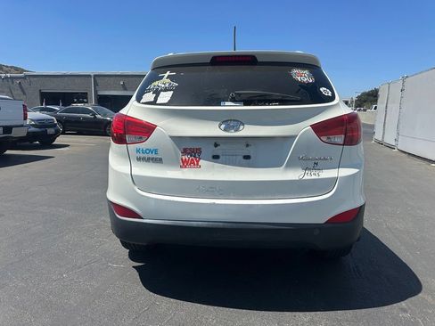 Used 2012 Hyundai Tucson GLS FWD image 4