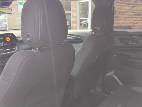 Used 2024 Chevrolet TrailBlazer LT AWD/4WD image 14