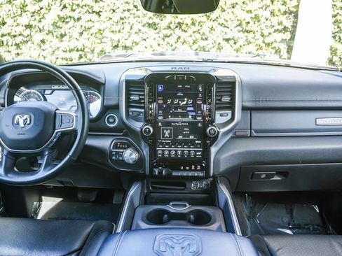 Used 2021 RAM 1500 Laramie AWD/4WD image 12