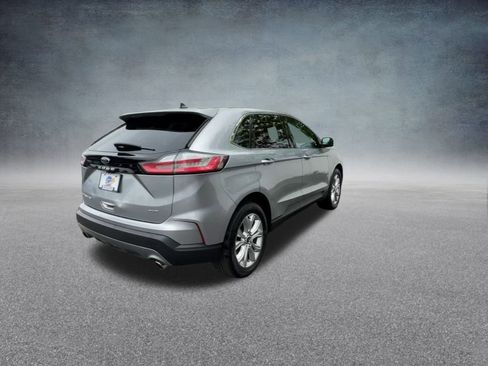 Used 2024 Ford Edge Titanium image 23