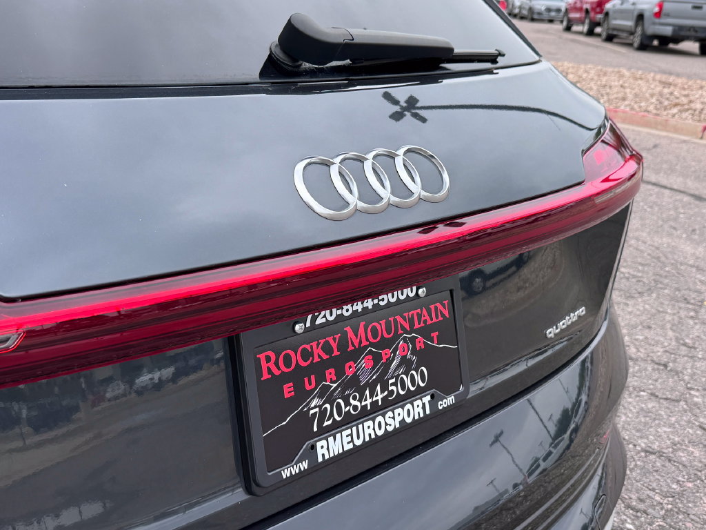 Used 2021 Audi e-tron Premium AWD/4WD image 9