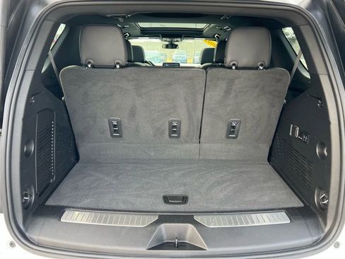 Used 2022 Chevrolet Tahoe Z71 w/ Luxury Package image 27