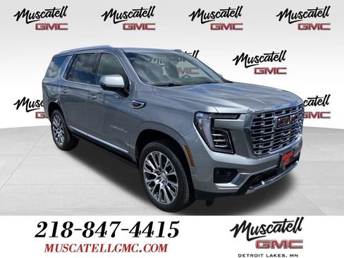 Used 2026 GMC Yukon Denali w/ Sun & Power Step Package AWD/4WD image 1