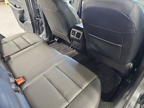 Used 2023 Nissan Rogue SV w/ SV Premium B Package AWD/4WD image 11
