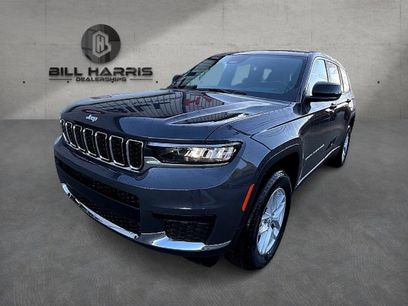 New 2025 Jeep Grand Cherokee L Laredo w/ Luxury Tech Group I