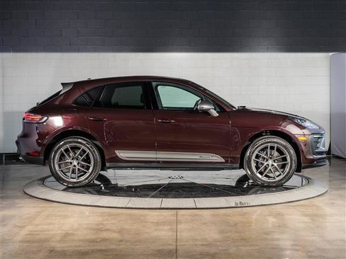 Certified 2026 Porsche Macan AWD/4WD image 8