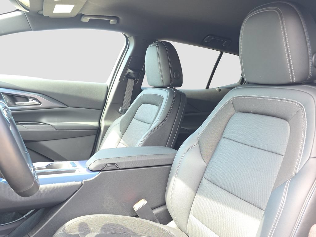 Certified 2024 Chevrolet Equinox EV LT FWD image 7