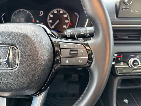 Used 2025 Honda Pilot EX-L image 13