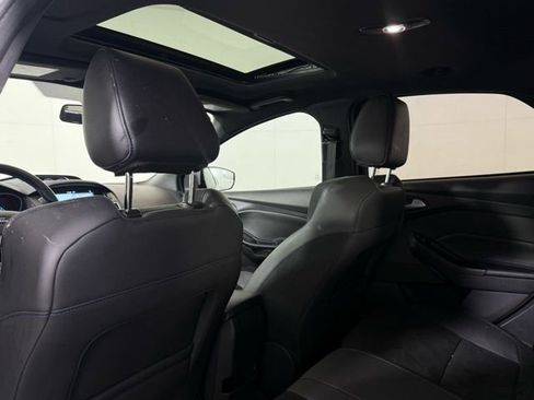 Used 2017 Ford Focus RS image 19