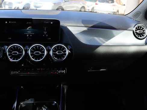 Used 2021 Mercedes-Benz GLA 250 w/ Premium Package image 45