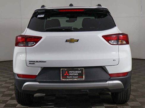 Used 2025 Chevrolet TrailBlazer LT AWD/4WD image 9