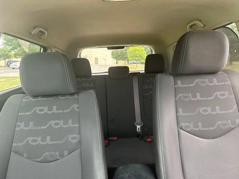 Used 2012 Kia Soul + w/ Audio Pkg FWD image 12