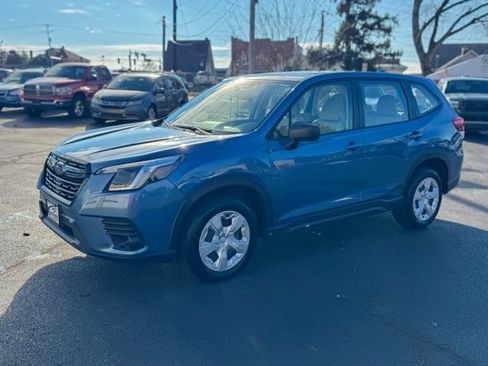 Used 2023 Subaru Forester image 3