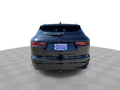 Used 2024 Jaguar F-PACE R-Dynamic S image 9