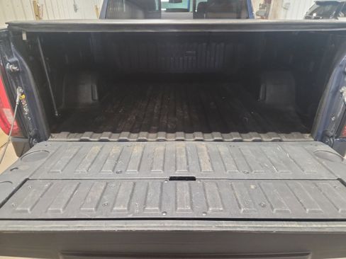 Used 2023 GMC Sierra 1500 SLT w/ SLT Premium Package image 9