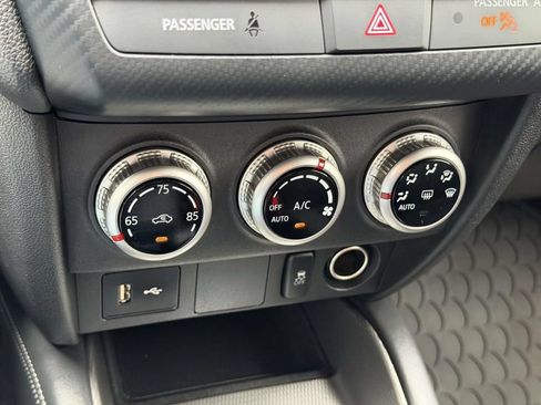 Used 2025 Mitsubishi Outlander Sport ES AWD/4WD image 5