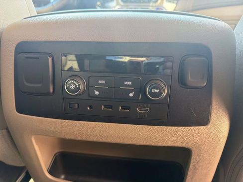 Used 2017 Chevrolet Tahoe Premier AWD/4WD image 19