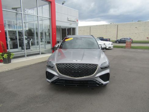 Used 2022 Genesis GV70 3.5T Sport w/ Sport Advanced Package image 6