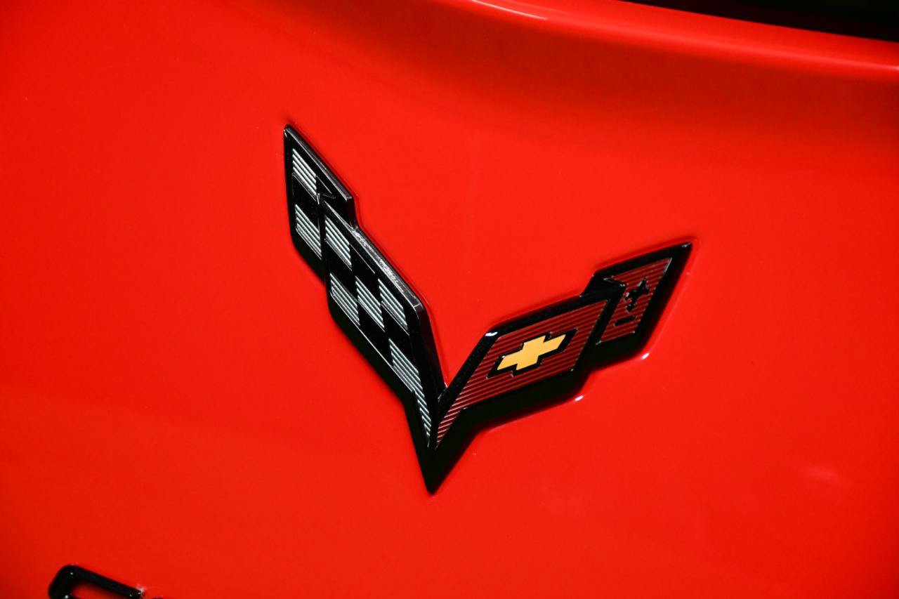 Used 2016 Chevrolet Corvette Z06 w/ 3LZ Preferred Equipment Group RWD image 10