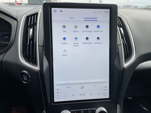 Used 2023 Ford Edge SEL image 15