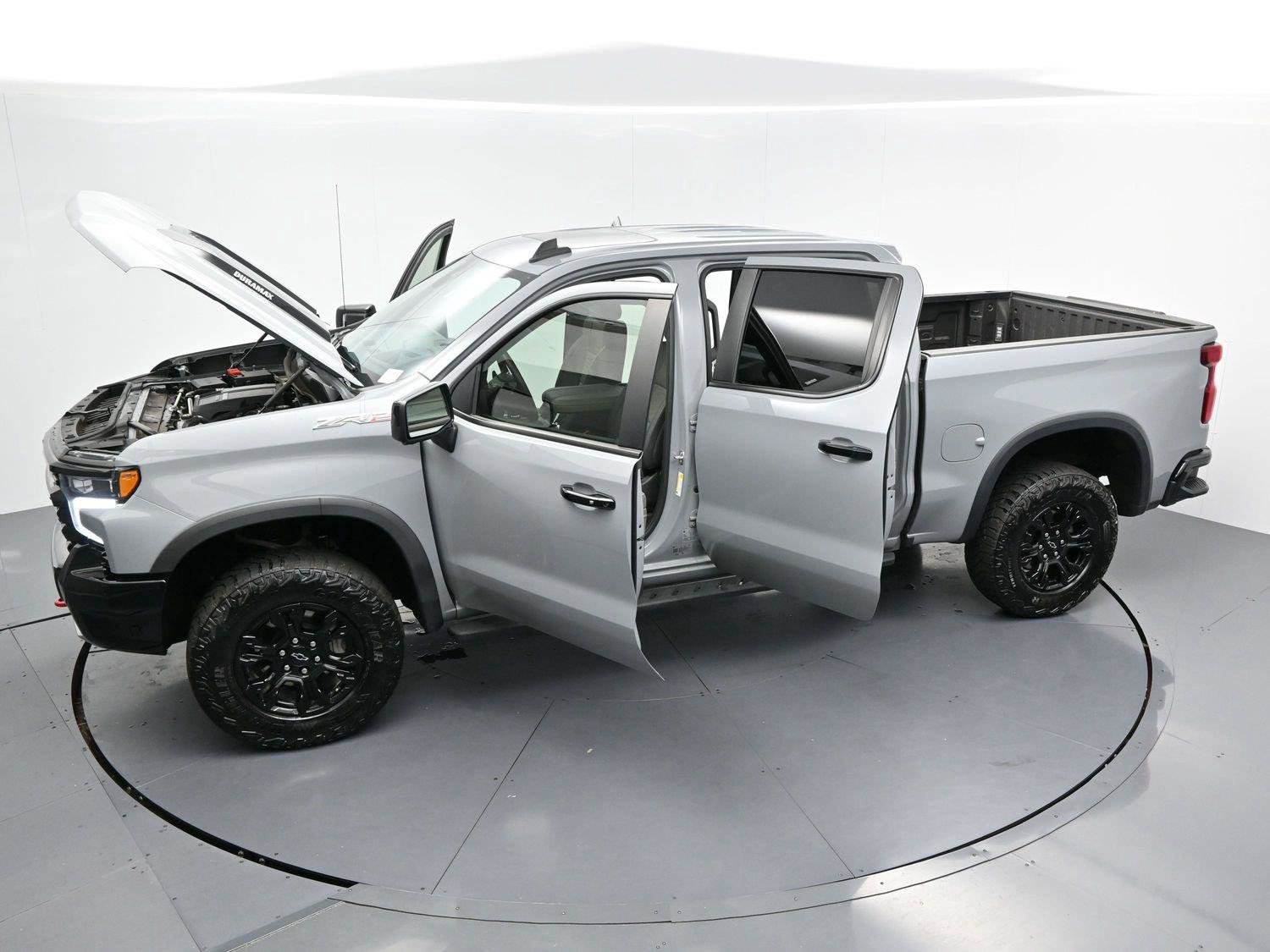 Used 2024 Chevrolet Silverado 1500 ZR2 w/ Technology Package AWD/4WD image 39