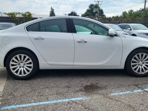 Used 2013 Buick Regal Premium FWD image 5